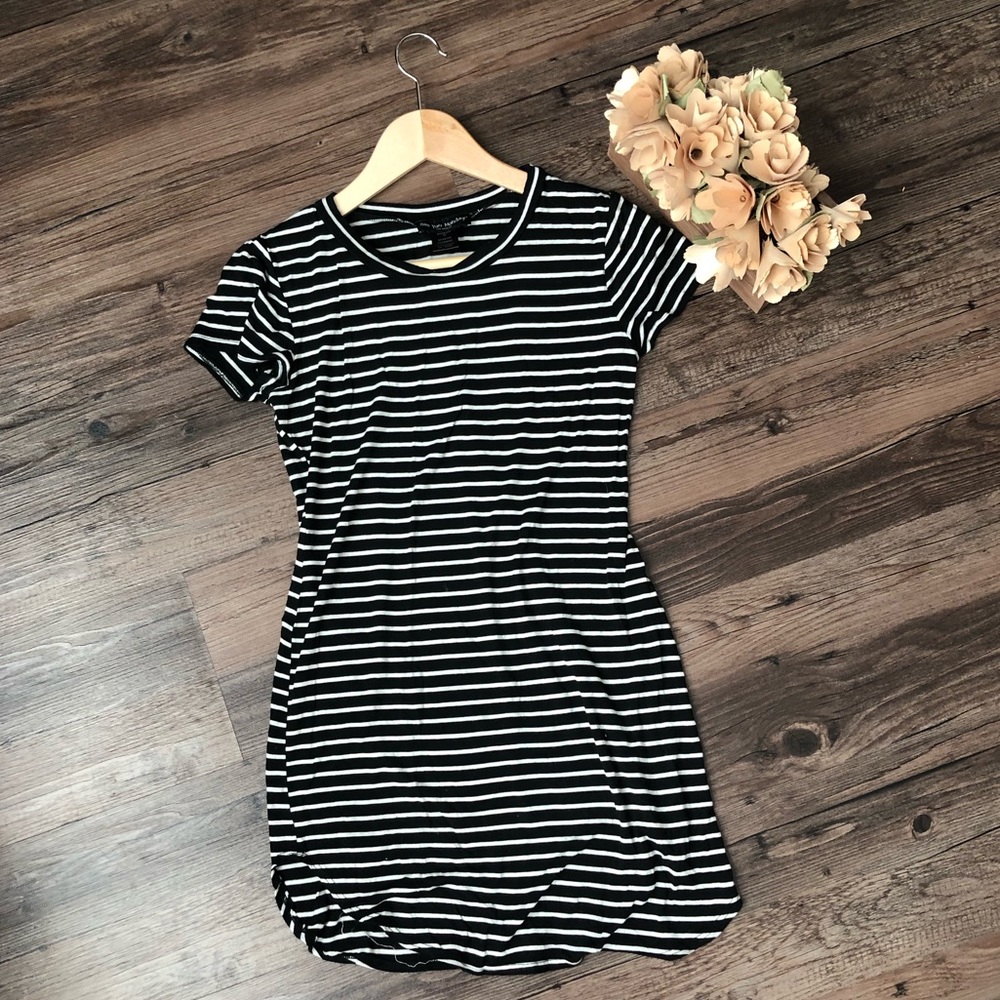 👗[See You Monday] T-shirt Dress Black & White